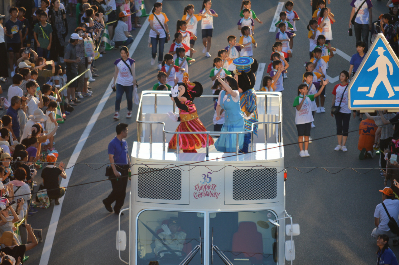 東京ディズニーリゾート35周年スペシャルパレード